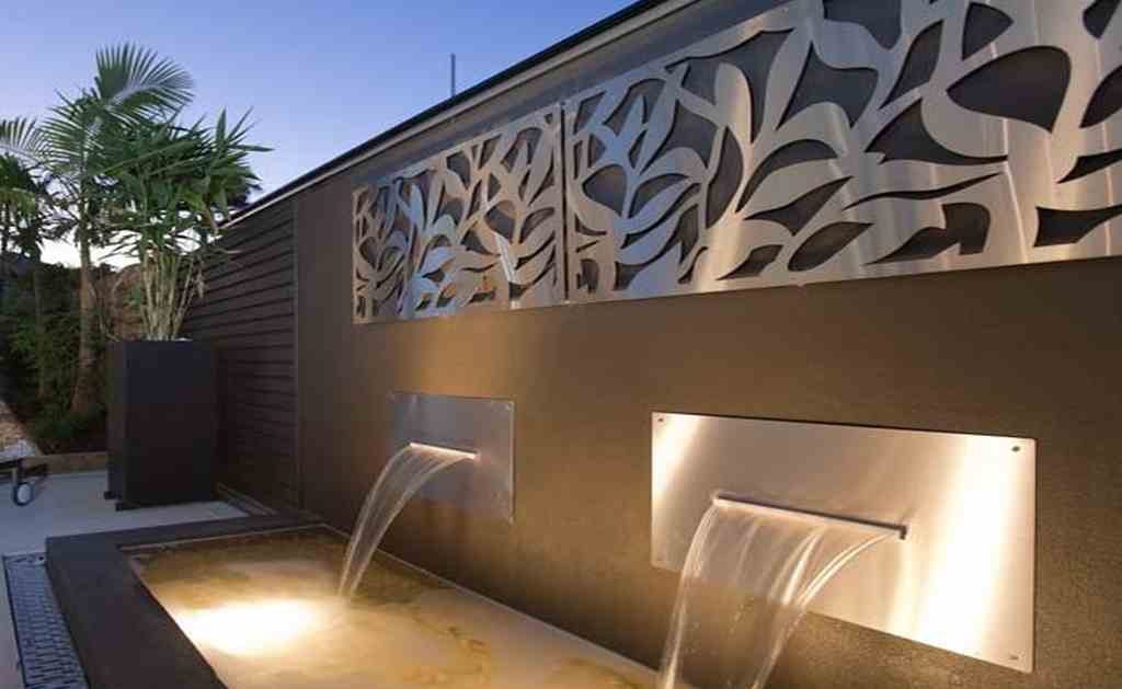 pengaplikasian ornamen dinding teras dan lubang air bahan plat #372