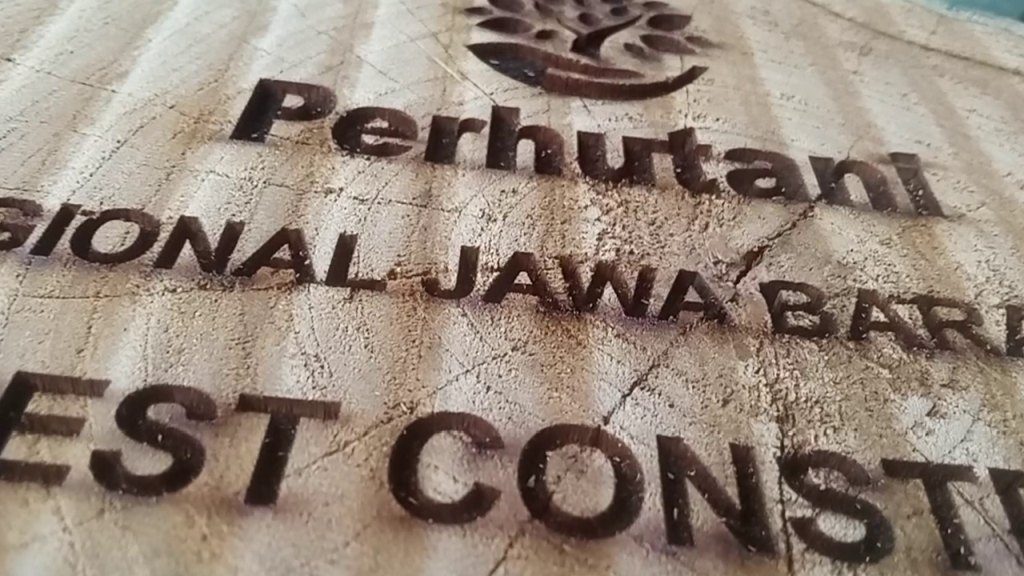 Harga grafir kayu - jasa grafir laser kayu